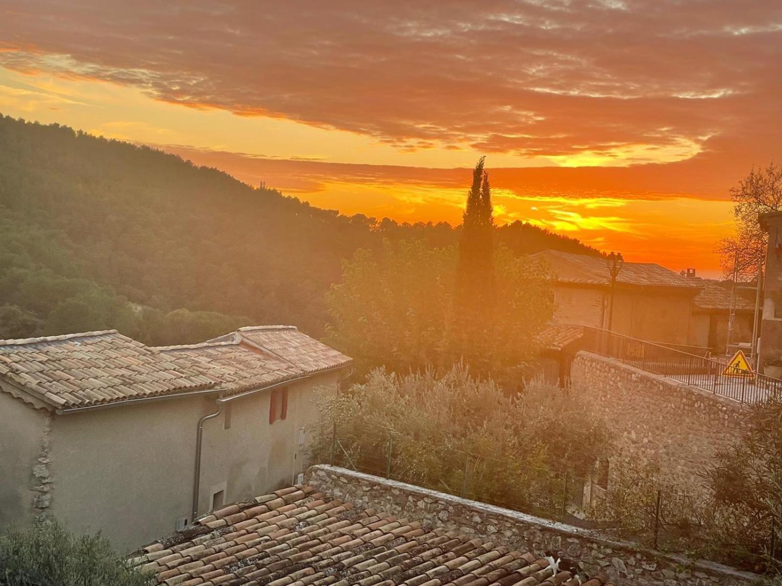Les Terrasses De La Roque-Alric Villa Buitenkant foto