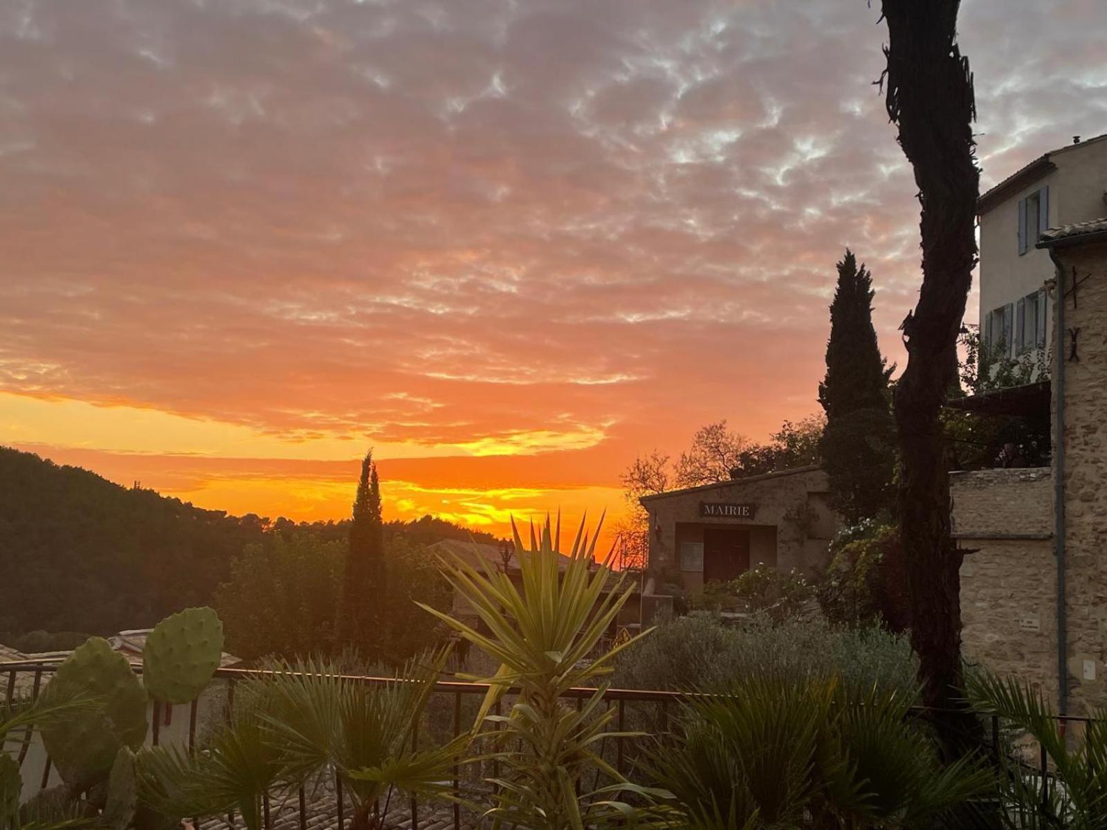 Les Terrasses De La Roque-Alric Villa Buitenkant foto
